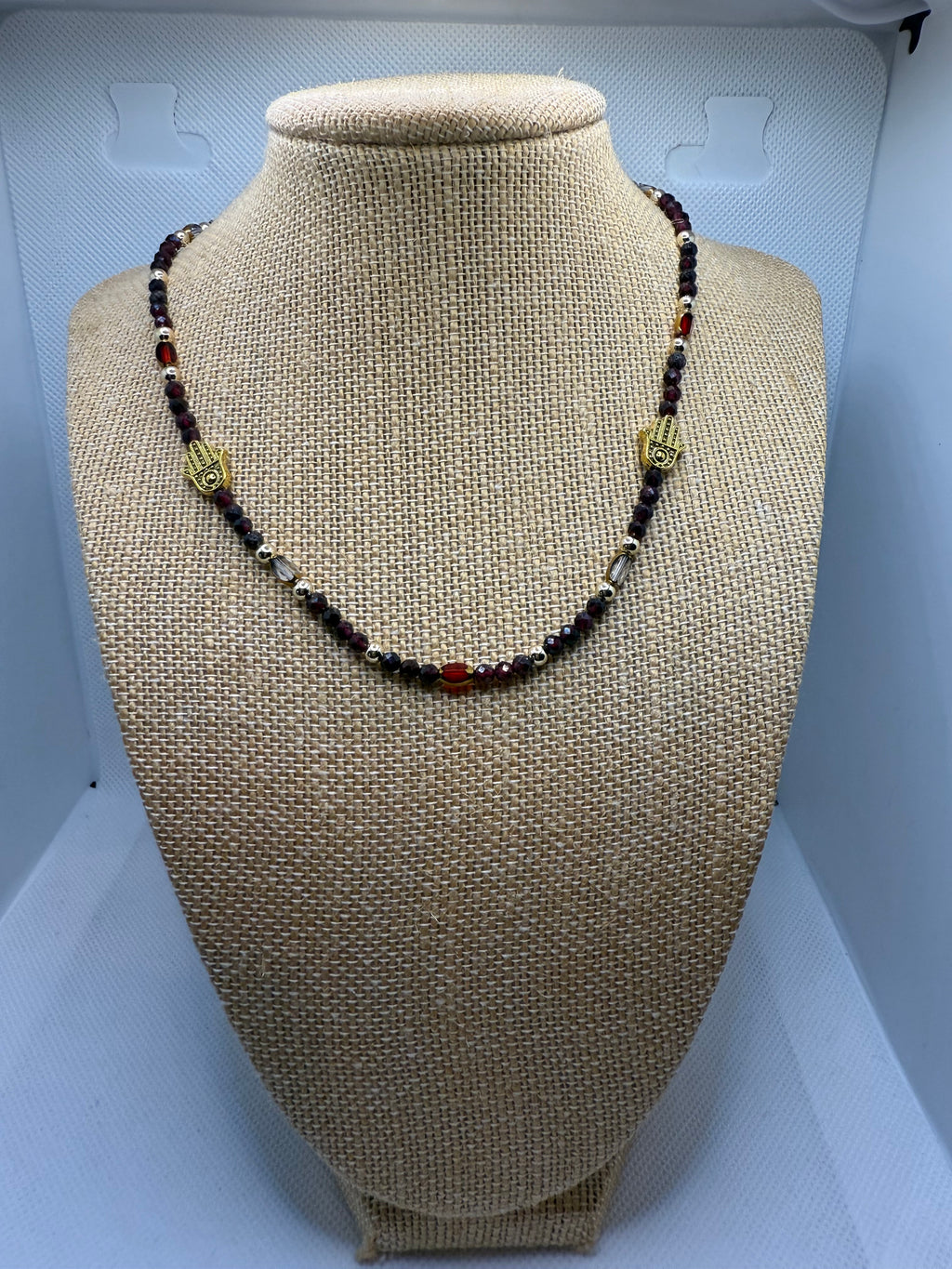 Garnet & 14k Gold Buddha Palm Necklace – 42cm